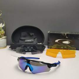 Picture of Oakley Sunglasses _SKUfw66124507fw